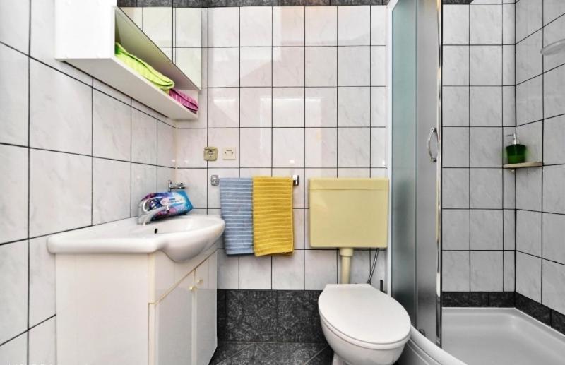 Studio Apartments 4 Two โบล ภายนอก รูปภาพ